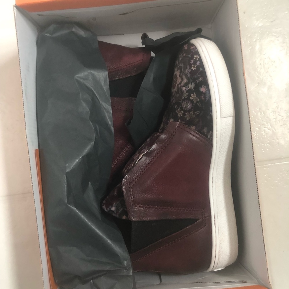 Miz Mooz Laurent Eggplant Velvet